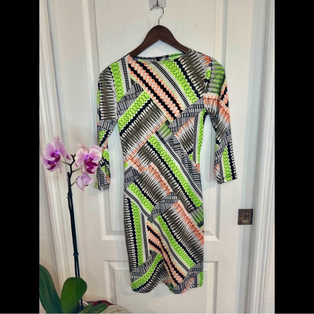 GOODTIME USA Vibrant Long Sleeve Geometric Dress (M)